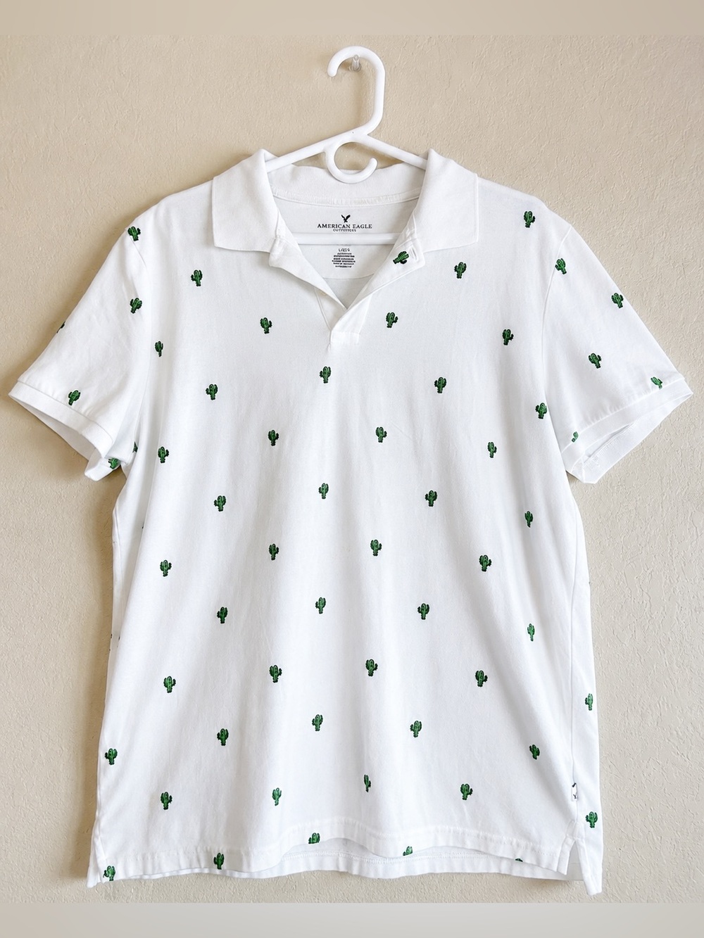 American Eagle White Cactus Print Polo Shirt Large
